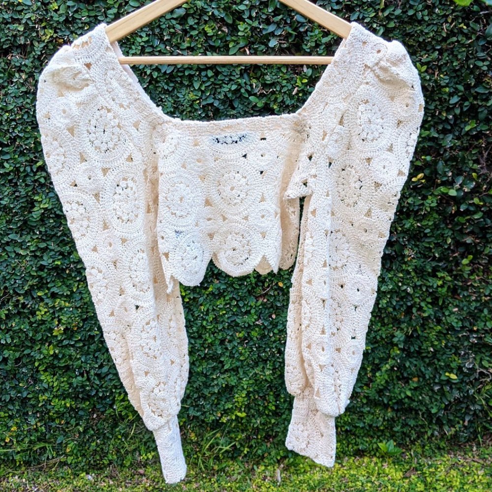 Zara Crop Puff Sleeve Crochet Top